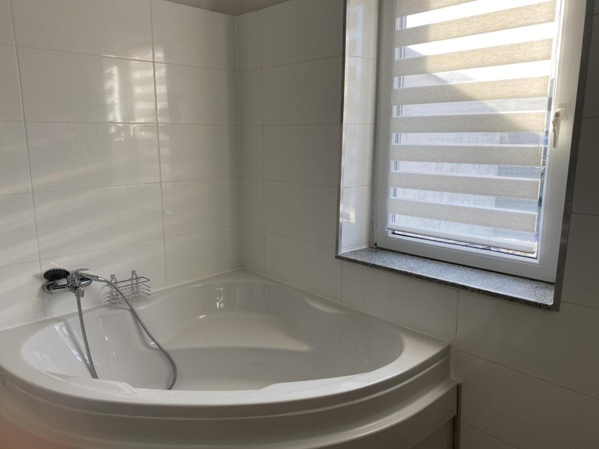 Schoene Ferienwohnung Naehe Stadtmitte Von Вільгельмсгафен Екстер'єр фото